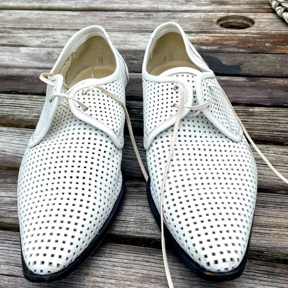 Dior White Perforated Men's Dress Shoes excellent condition size 9 USA men’s